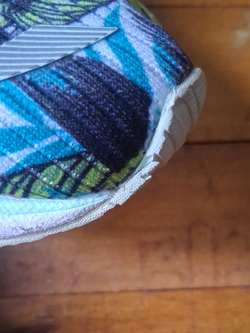 Brooks Sz 9 Adrenaline GTS - Picture 11 of 11